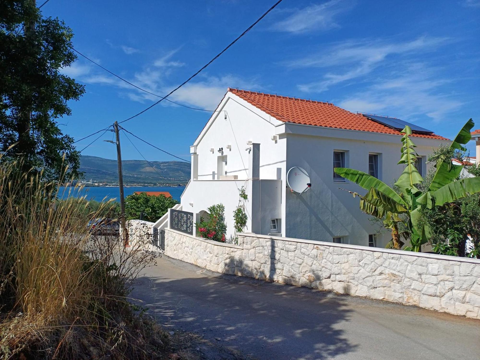 The Three Flowers Pool House Trogir Exterior foto